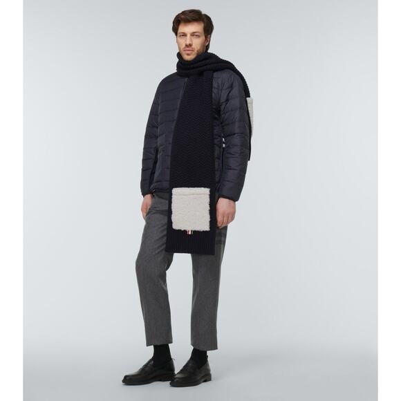 NWT $1050 Thom Browne Shearling Pocket Wool Scarf, Italy.